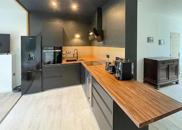 Lovely In With Kitchen *